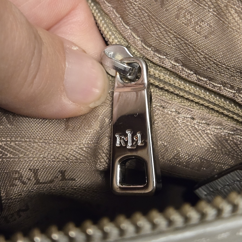 Lauren Ralph Lauren Light Gray Leather Crossbody Bag - Picture 10 of 10